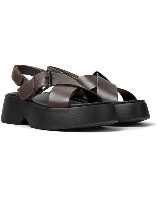 Camper Brown Tasha