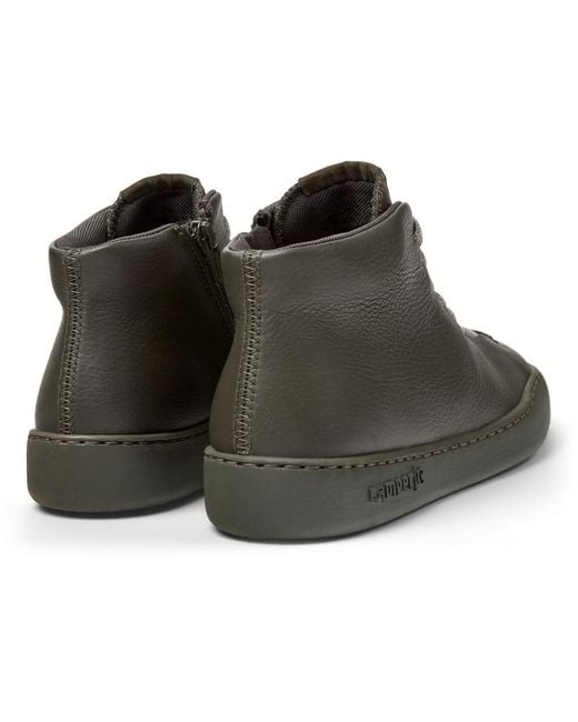 Casual Camper de color Gray