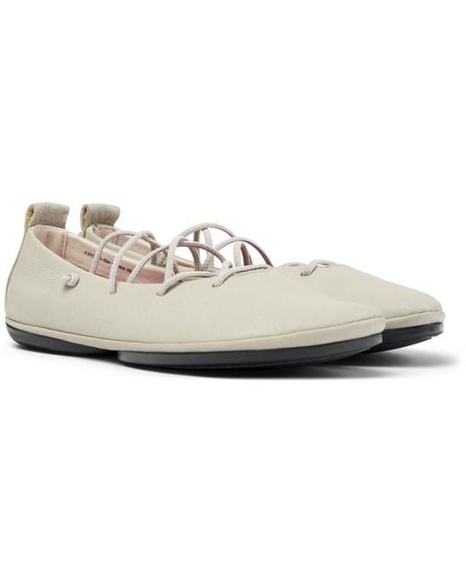 Camper White Right Nina