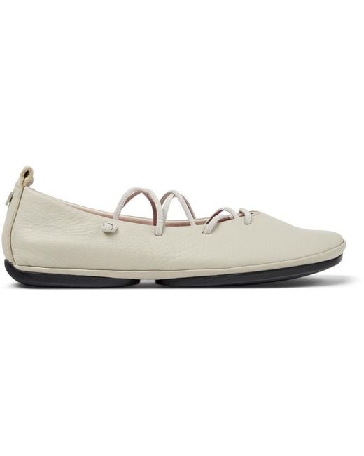 Camper White Right Nina