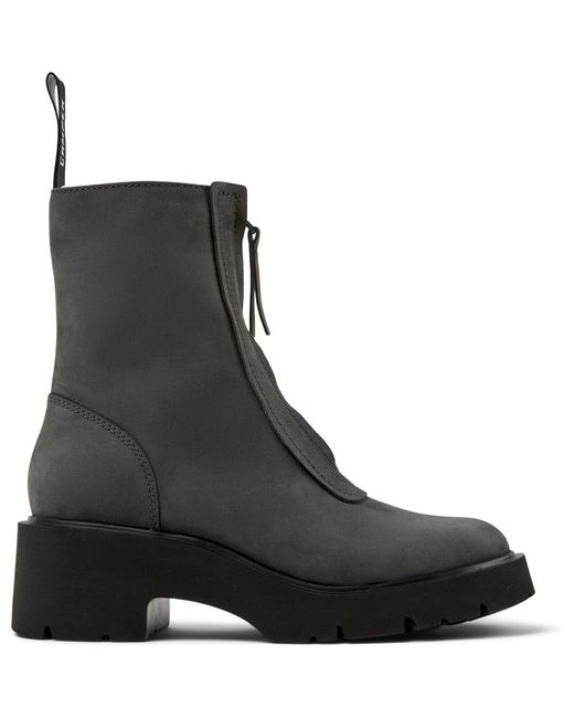 Camper Milah in het Black