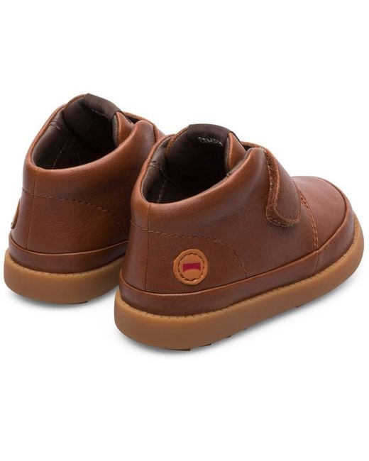 Camper Brown Bryn