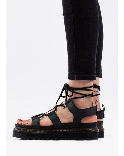 Dr. Martens Nartilla Hydro Leather in Black | Lyst