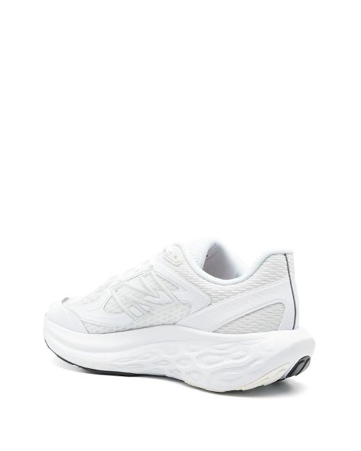 Sneakers Fresh Foam di New Balance in White