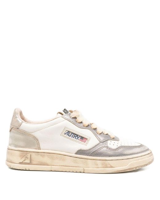 Sneakers "Super Vintage" di Autry in White