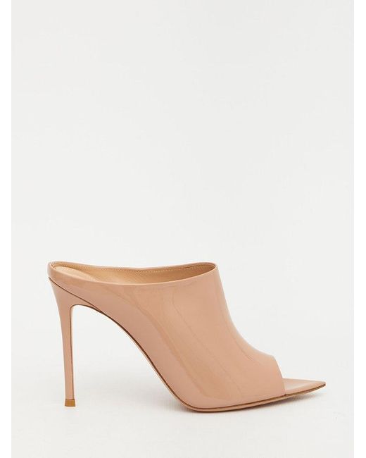 Save 5% Gianvito Rossi Leather Nova 105mm Mules in Pink Womens Heels Gianvito Rossi Heels 