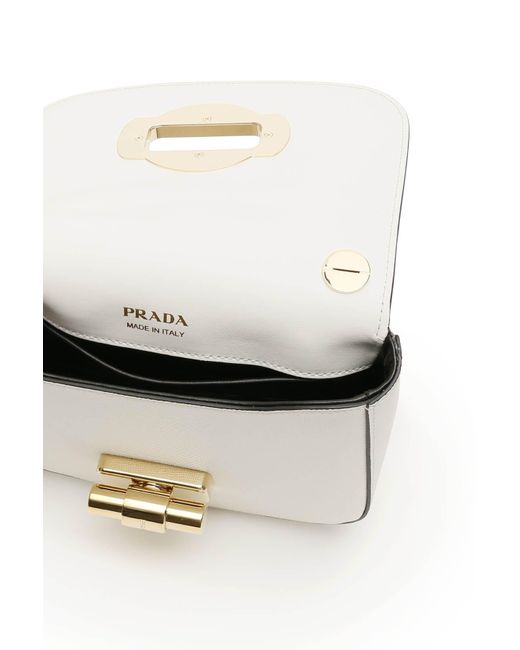 Prada lock online