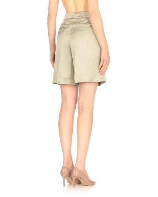 ショートパンツ PESERICO Short with pleats and stretch cotton Peserico Pleated Shorts in Natural | Lyst