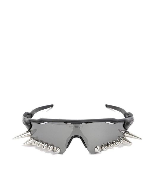 Vetements Gray X Oakley Spike-embellished Sunglasses for men