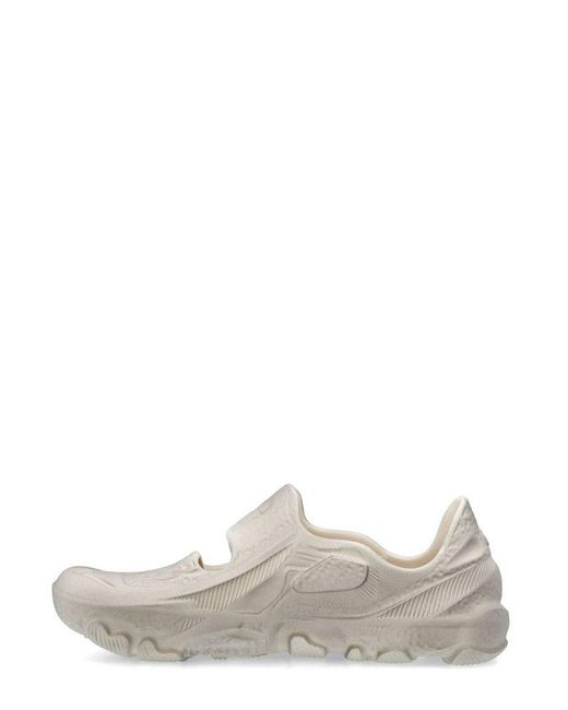 Nike White Ispa Universal Round-Toe Sneakers for men