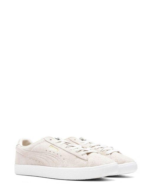 PUMA White Vtg Logo Printed Sneakers for men