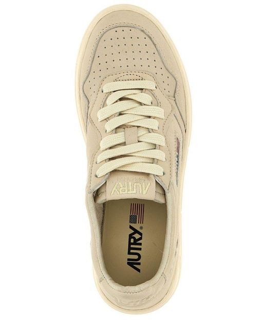 Autry White Medalist Low Sneakers