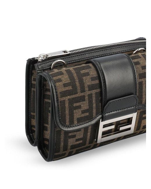 ショルダーバッグ Fendi Baguette Double Crossbody Bag In Ff Jacquard Fendi Double Baguette Ff Jacquard Crossbody Bag in Black for