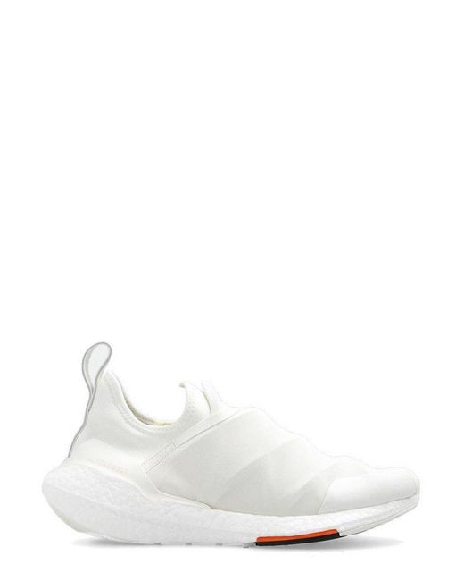Y-3 Ultraboost 22 Shoes | Hervia