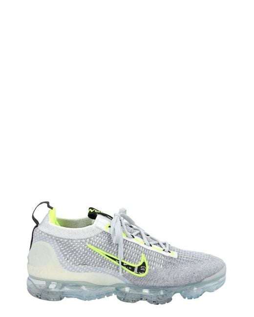 Nike Air Vapormax 2021 Flyknit Lace-up Sneakers in Gray for Men | Lyst