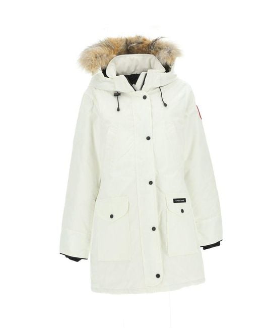 Canada Goose Trillium Logo Patch Parka in White | Lyst