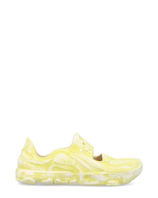 Nike Yellow Ispa Universal Round-toe Sneakers