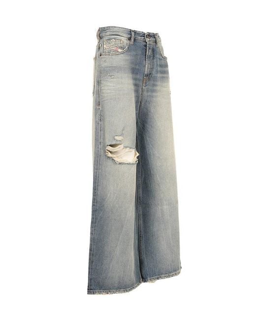 DIESEL Blue 1996 D-sire 09h58 Low-rise Distressed Jeans