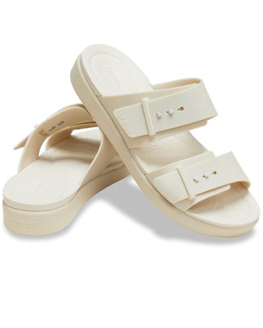 CROCSTM Metallic Brooklyn Buckle Low Sandals