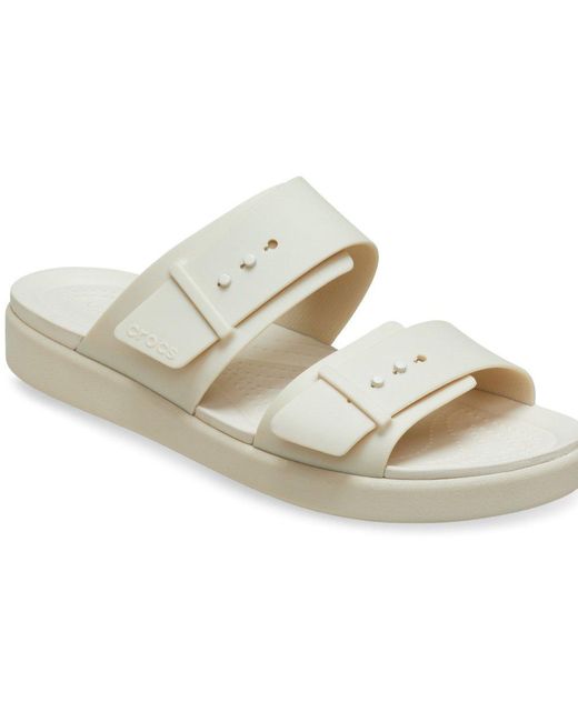 CROCSTM Metallic Brooklyn Buckle Low Sandals