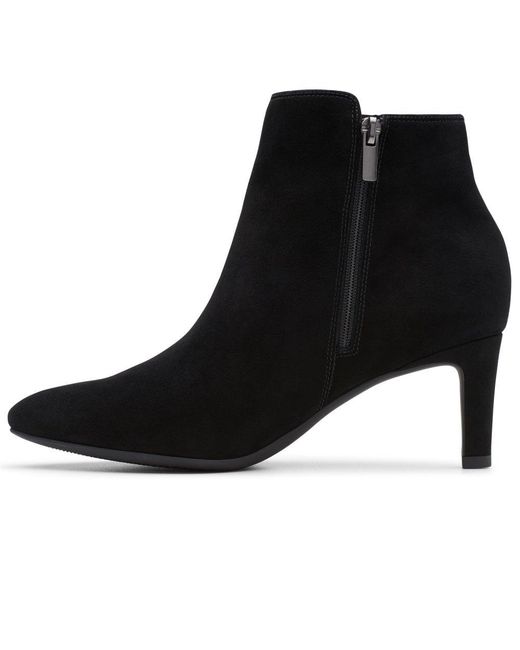 clarks women's ankle boots black leather