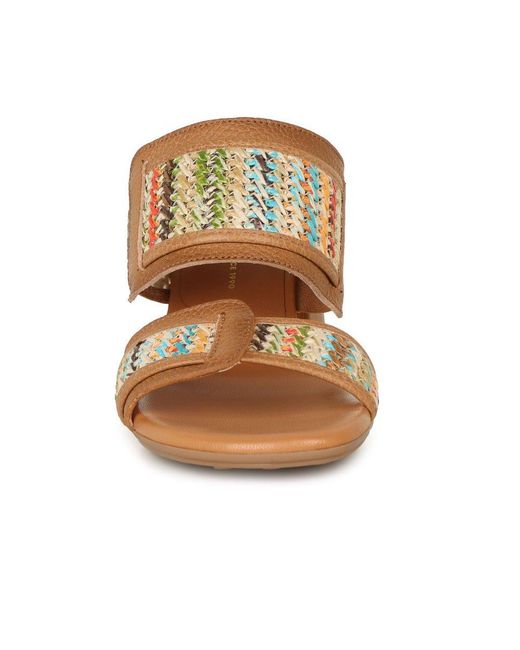 Hispanitas Brown Orquidea Sandals