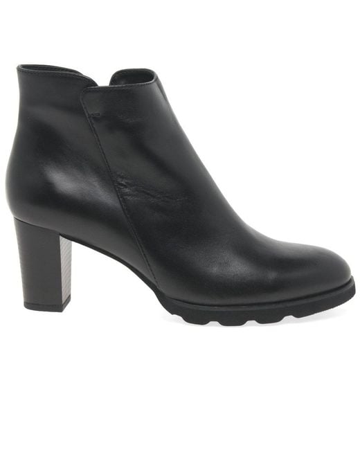 Regarde Le Ciel Patricia Black Leather Platform Ankle Boots