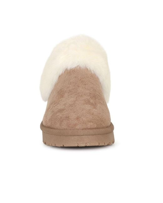 Lunar (GRS) Natural Nevis Slippers