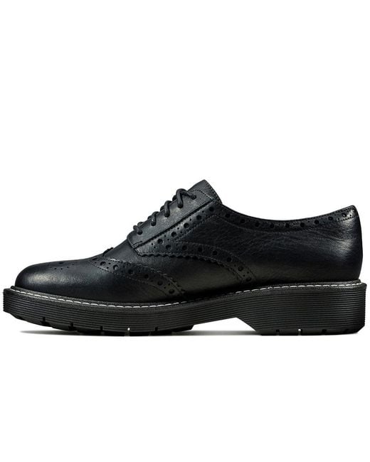 brogues clarks womens