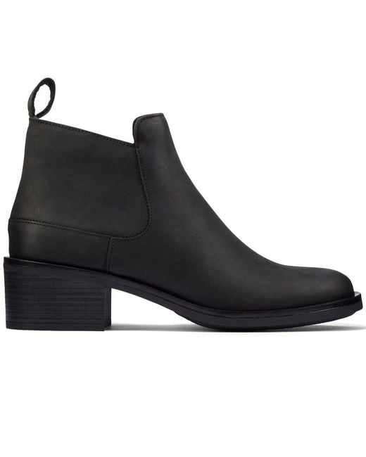 clarks wide fit chelsea boots