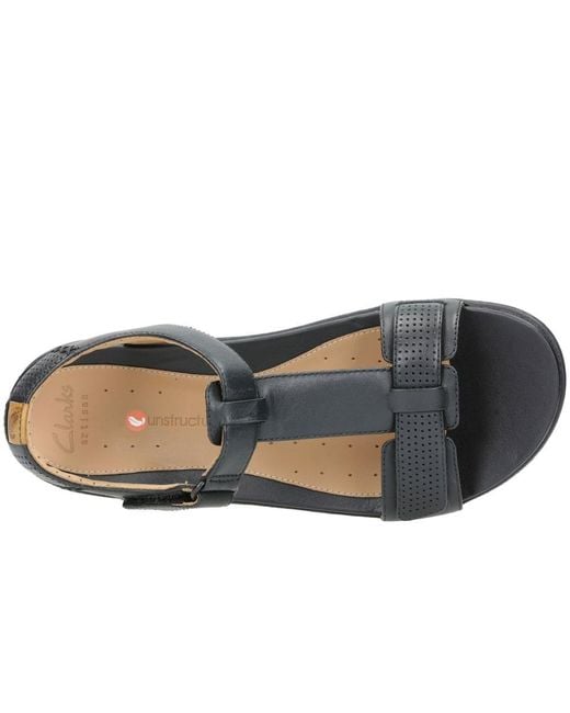 Clarks Un Haywood Womens Wide-fit Sandals in Black | Lyst Canada