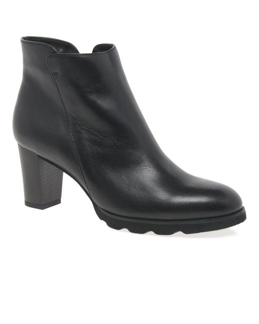 Regarde Le Ciel Patricia Black Leather Platform Ankle Boots