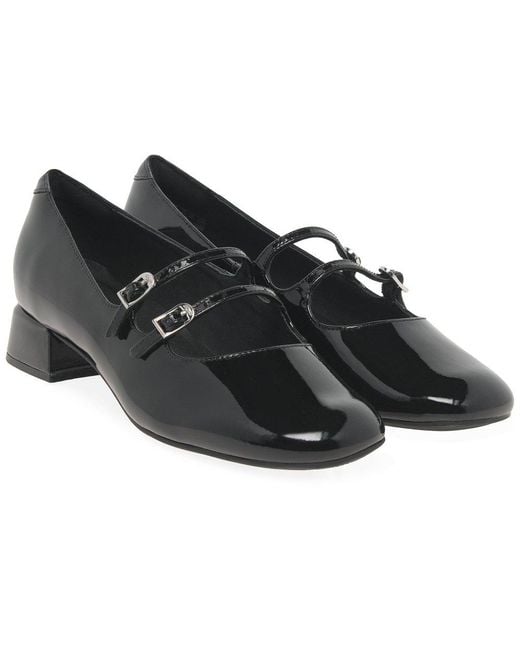 Clarks Black Daiss30 Shine Court Shoes