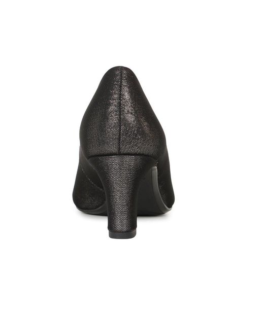 Tamaris Black Juniper Court Shoes