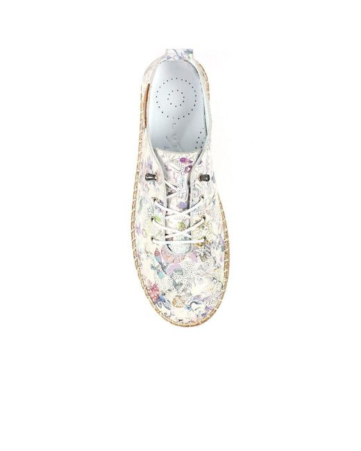 Lunar (GRS) White Iva Plimsoll Trainers