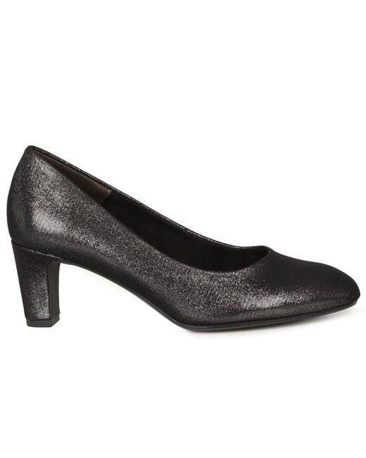 Tamaris Black Juniper Court Shoes