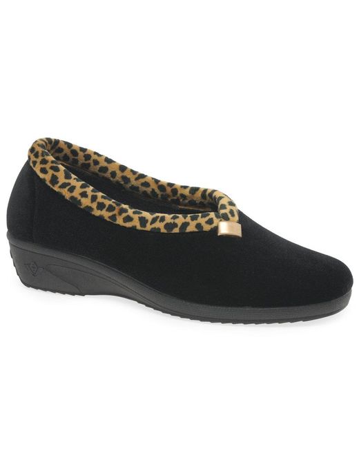 Lunar Black Paloma Full Slippers