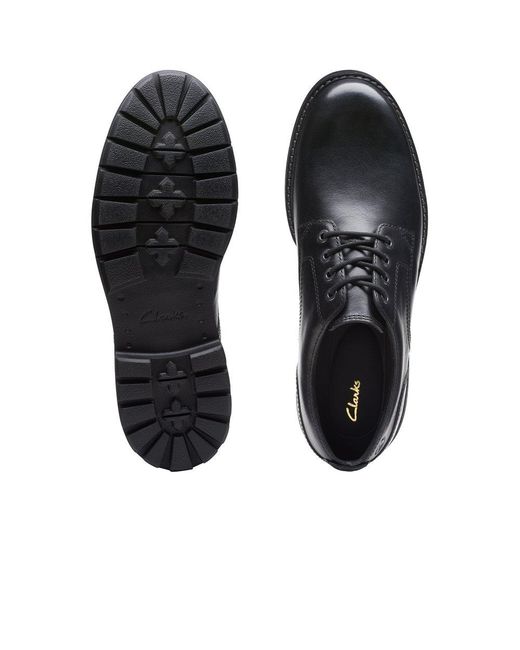 Clarks tie up best sale shoes