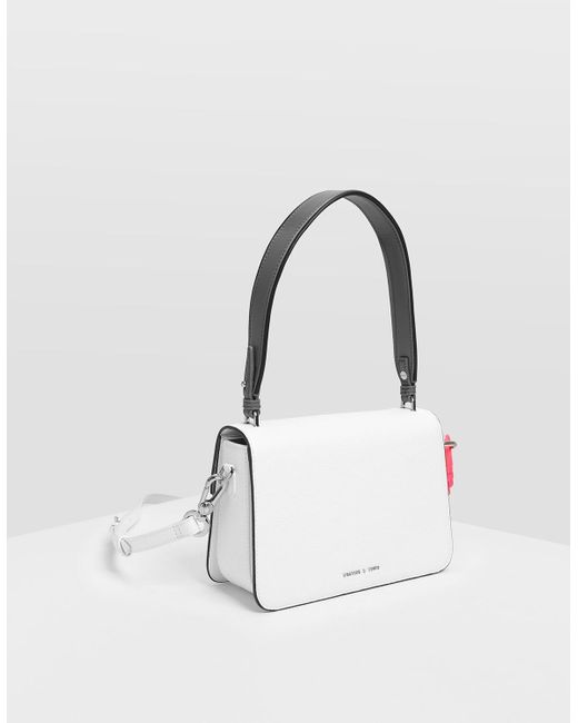 chain link shoulder bag