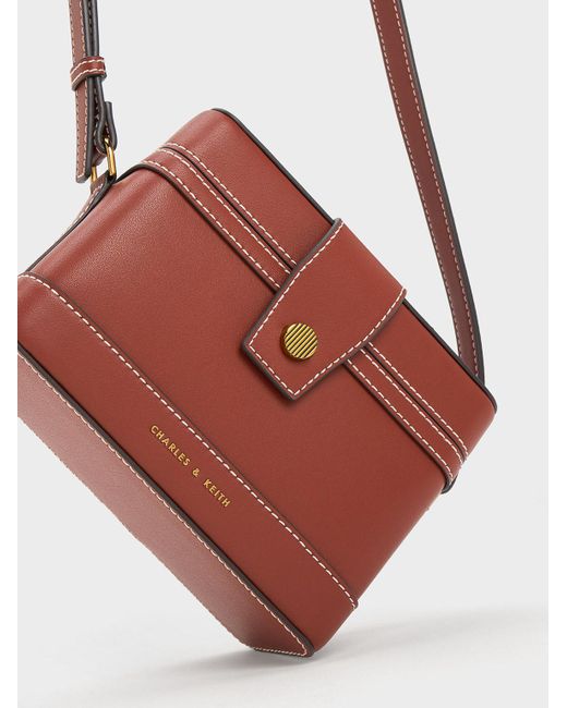 Charles & Keith Bronte Boxy Crossbody Bag in Red | Lyst UK