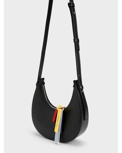 ★CHARLES&KEITH★Cockade Crescent Hobo Bag/送料込 ☆CHARLES&KEITH☆Cockade Crescent Hobo Bag/送料込