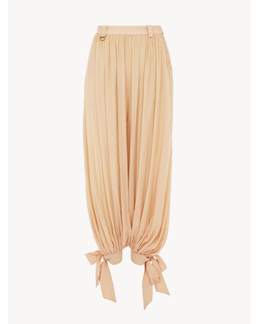 Chloé Fluid Pleated Trousers in het Natural
