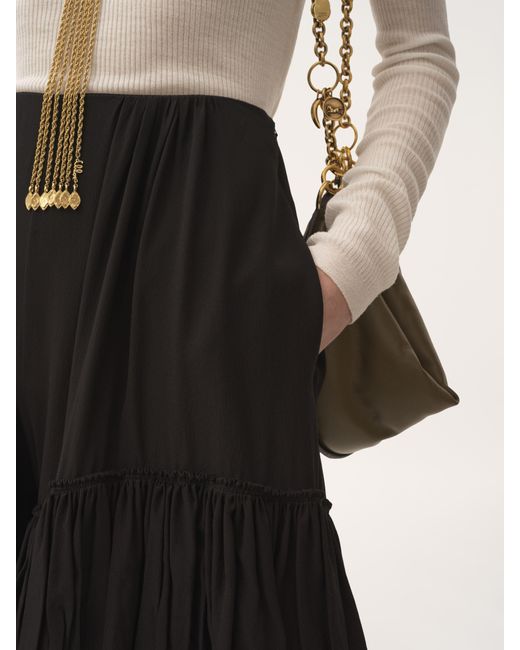 Short à volants superposés en crêpe de chine Chloé en coloris Black