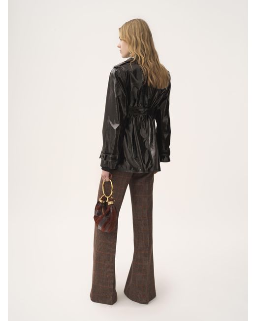 Chaqueta Con Cinturón De Algodón Con Revestimiento Brillante Negro 100% Algodón, Horn Bubalus Bubalis, Farmed, Coo India Chloé de color Black