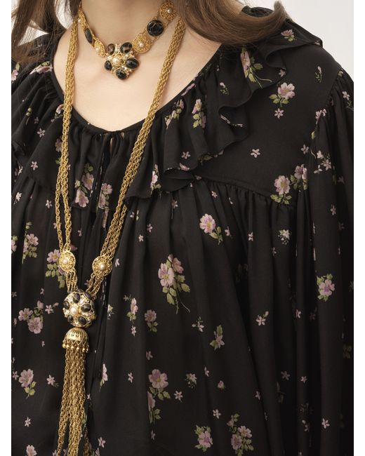 Top large à volants en charmeuse de soie Chloé en coloris Black
