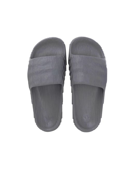 Claquettes Adidas en coloris Gray