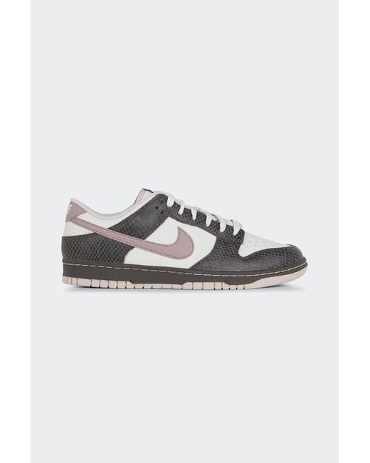 Baskets Nike pour homme en coloris Gray