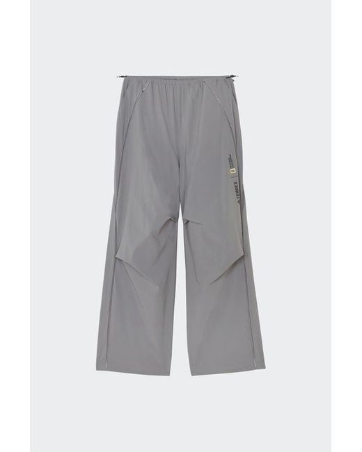 Pantalon Adidas en coloris Gray