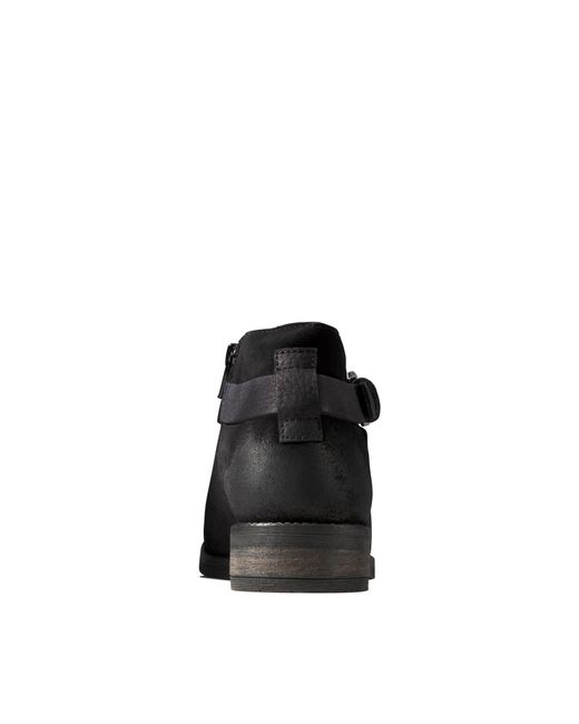 clarks demi tone boot