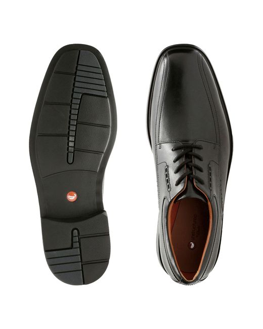clarks un kenneth way